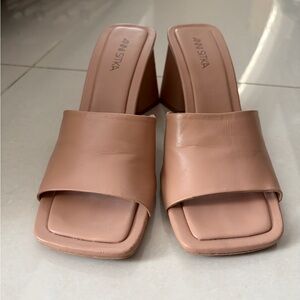 Women's Tan Leather Mules